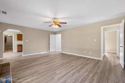 125 Moore Loop, Byhalia, MS 38611 photo 14