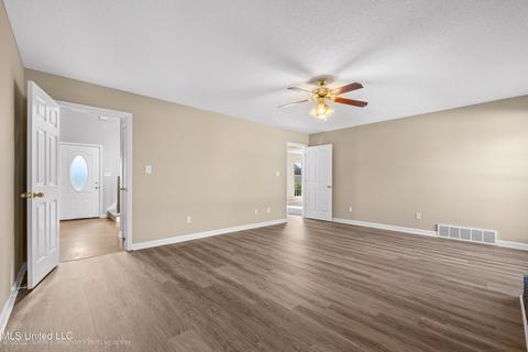 125 Moore Loop, Byhalia, MS 38611 photo 12