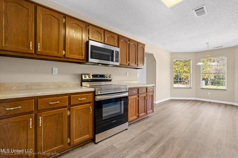 125 Moore Loop, Byhalia, MS 38611 photo 6