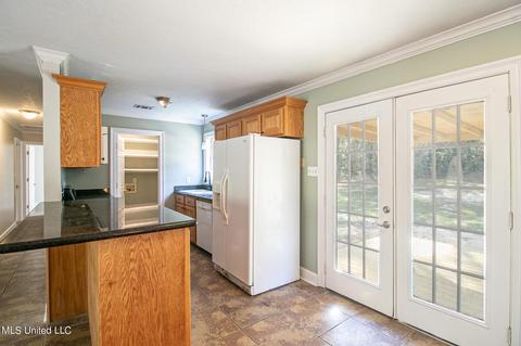 18 Warfield Rd, Perkinston, MS 39573 photo 2