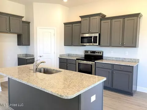 13916 Ruby Ln, Biloxi, MS 39532 photo 3