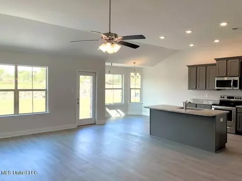 13916 Ruby Ln, Biloxi, MS 39532 photo 13