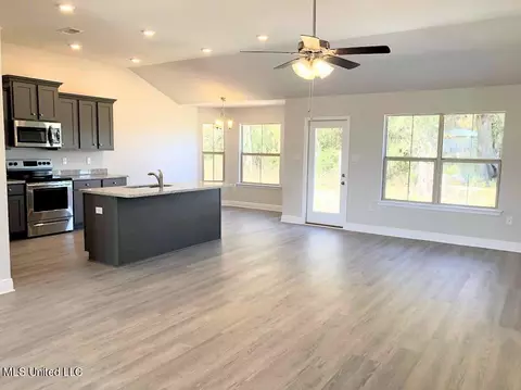 13916 Ruby Ln, Biloxi, MS 39532 photo 18