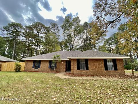 147 Plum Tree Rd, Brandon, MS 39047 photo 1