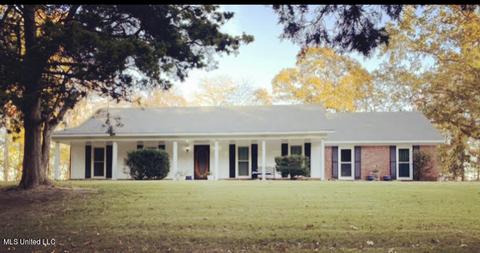1760 Malone Rd, Nesbit, MS 38651 photo 1