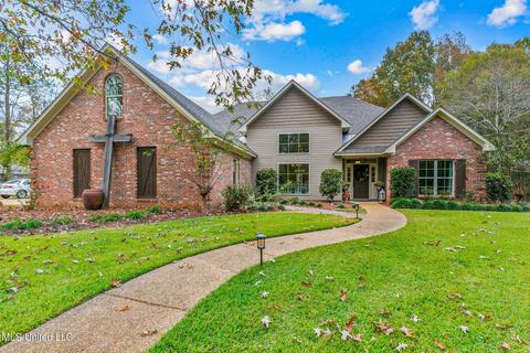 311 Wild Rose Ln, Brandon, MS 39047