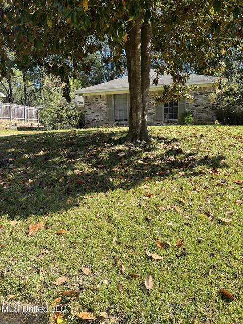 1532 Wingfield Dr, Jackson, MS 39204 photo 2