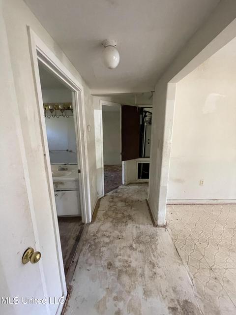 7952 Aster St, Moss Point, MS 39562 photo 18