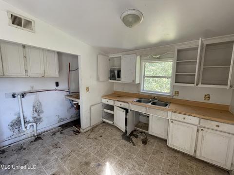 7952 Aster St, Moss Point, MS 39562 photo 10