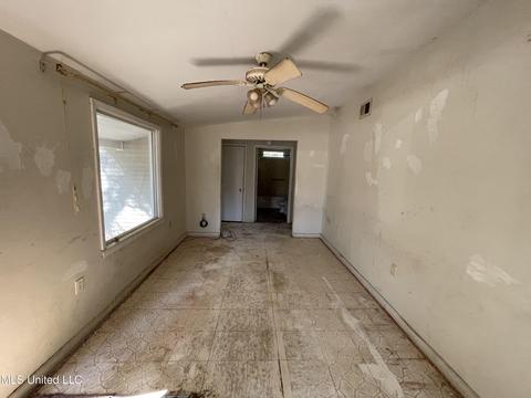 7952 Aster St, Moss Point, MS 39562 photo 11