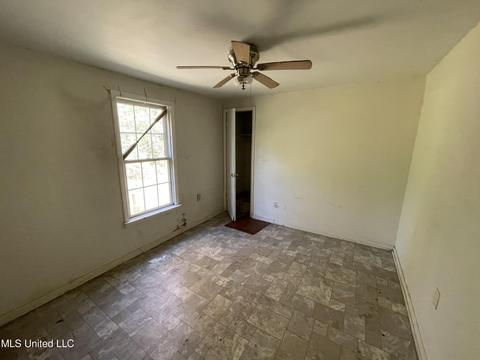 7952 Aster St, Moss Point, MS 39562 photo 16