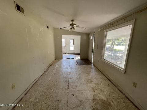 7952 Aster St, Moss Point, MS 39562 photo 14