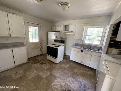 7952 Aster St, Moss Point, MS 39562 photo 29