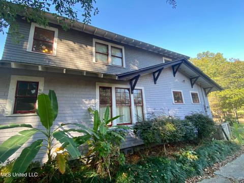 312 E Center St, Canton, MS 39046 photo 3