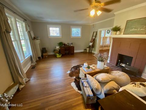 312 E Center St, Canton, MS 39046 photo 9