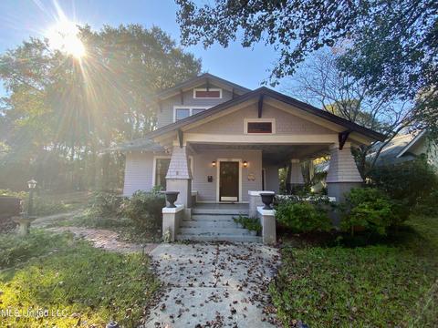 312 E Center St, Canton, MS 39046