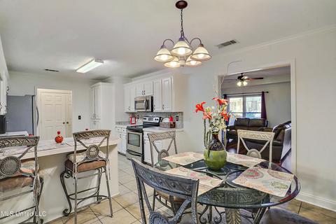 335 Greystone Pointe, Terry, MS 39170 photo 14