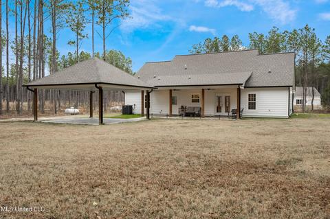 210 Grace Ln, Sturgis, MS 39769 photo 3