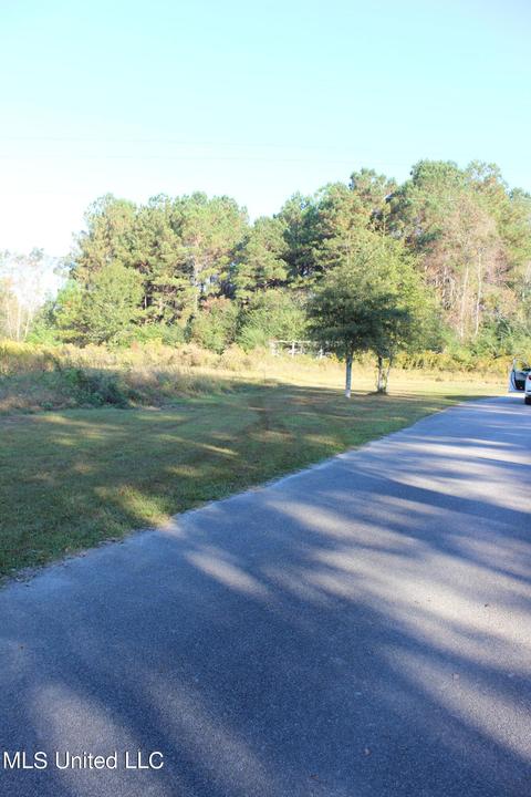 Northview, Moss Point, MS 39562 photo 12