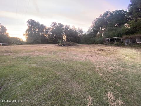 Northview, Moss Point, MS 39562 photo 3