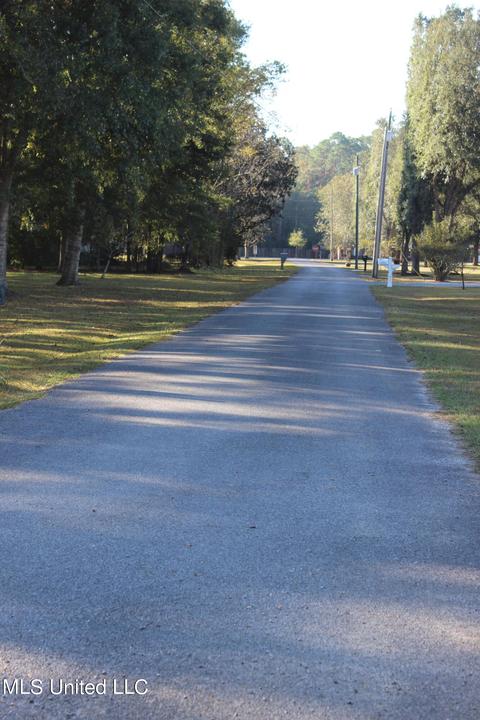 Northview, Moss Point, MS 39562 photo 16