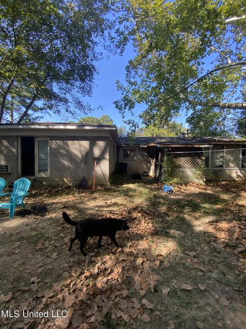 1051 Westway St, Jackson, MS 39212 photo 2