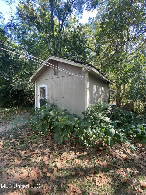 1051 Westway St, Jackson, MS 39212 photo 3