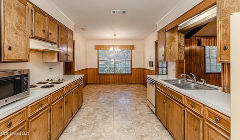 220 E Lake Dr, Brandon, MS 39047 photo 10
