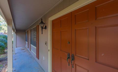 220 E Lake Dr, Brandon, MS 39047 photo 4
