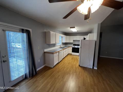 208 7th St, Morton, MS 39117 photo 5
