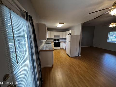 208 7th St, Morton, MS 39117 photo 6