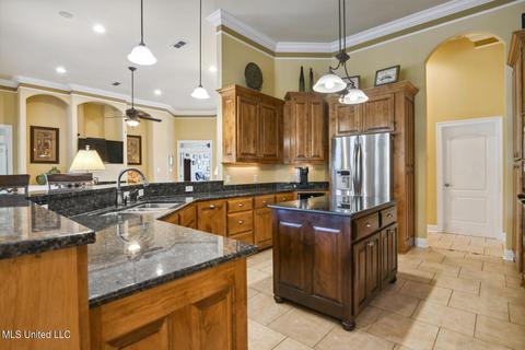 7520 Cherry Hill Dr, Diamondhead, MS 39525 photo 12