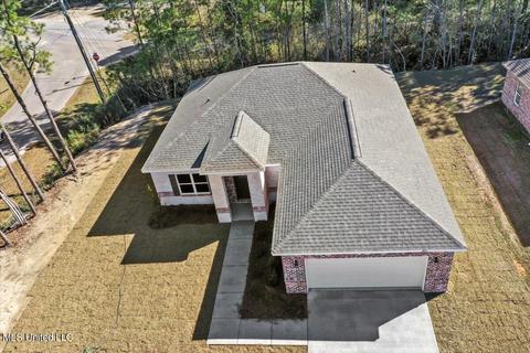 1812 E Amar, Gautier, MS 39553 photo 5
