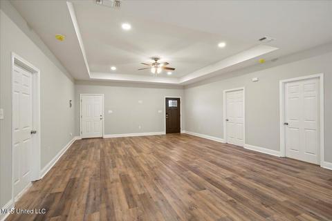 1812 E Amar, Gautier, MS 39553 photo 10