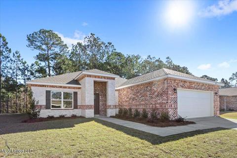 1812 E Amar, Gautier, MS 39553 photo 4