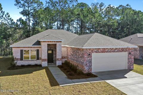 1812 E Amar, Gautier, MS 39553 photo 1