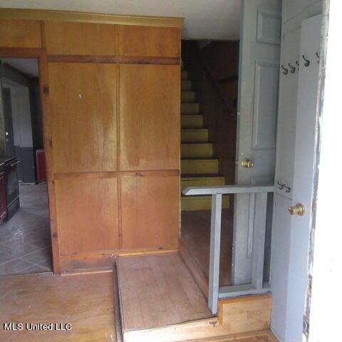 6404 Elder Ferry Rd, Moss Point, MS 39563 photo 2
