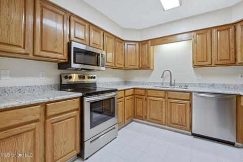 402 Holly St, Long Beach, MS 39560 photo 16