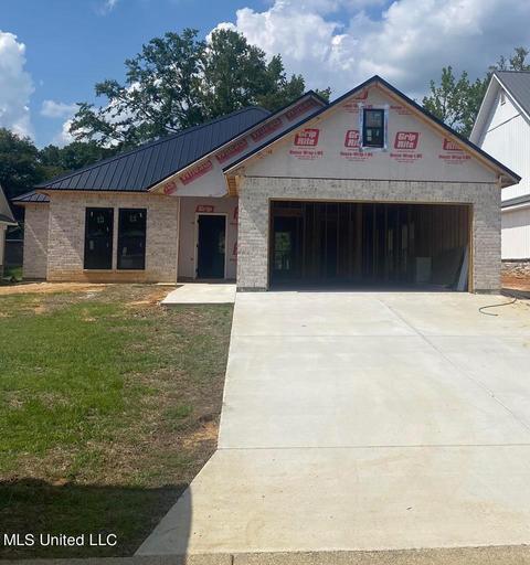 116 Mamie Cir, Picayune, MS 39466
