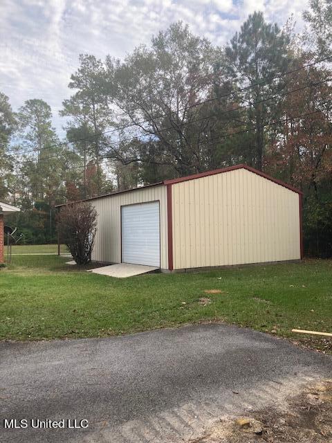 2300 Bertis Goff Rd, Moss Point, MS 39562 photo 7