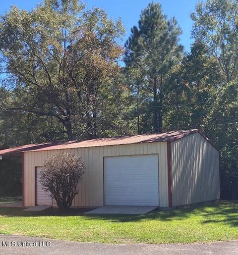 2300 Bertis Goff Rd, Moss Point, MS 39562 photo 8