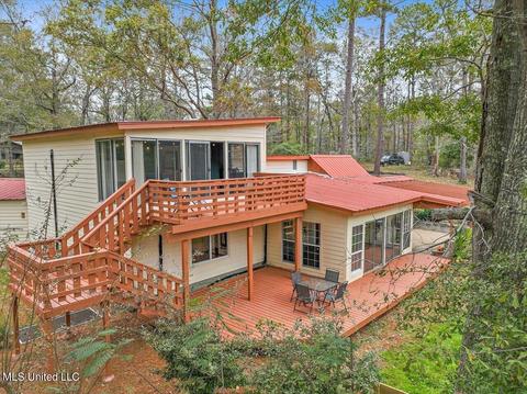 140 1st St, Brandon, MS 39042 photo 2