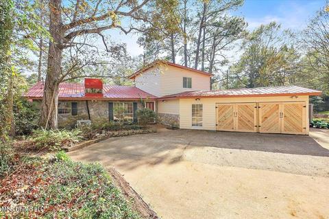 140 1st St, Brandon, MS 39042 photo 5