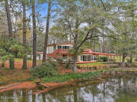 140 1st St, Brandon, MS 39042 photo 1