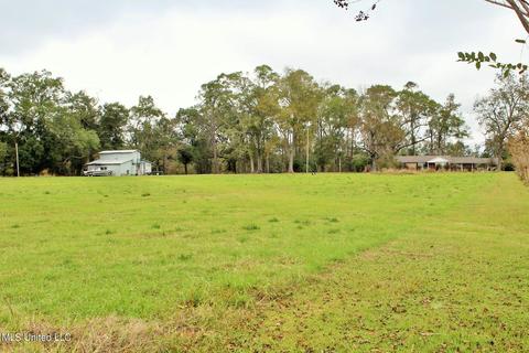 4220 Ward Pineview Rd, Lucedale, MS 39452 photo 2