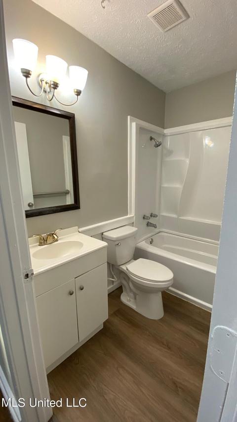1945 Willaneel Dr, Jackson, MS 39204 photo 5