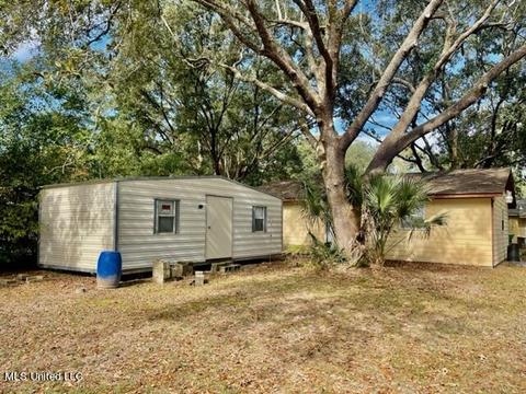 7108 E Central Park Dr, Moss Point, MS 39562 photo 17