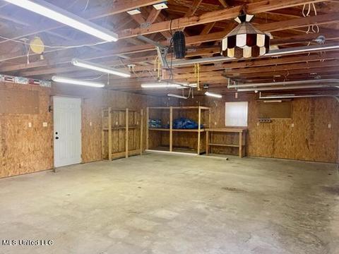 7108 E Central Park Dr, Moss Point, MS 39562 photo 19