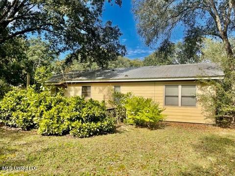 7108 E Central Park Dr, Moss Point, MS 39562 photo 12