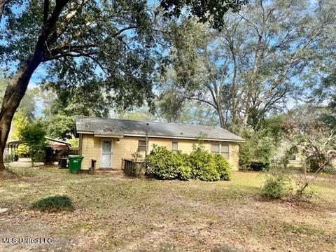 7108 E Central Park Dr, Moss Point, MS 39562 photo 18